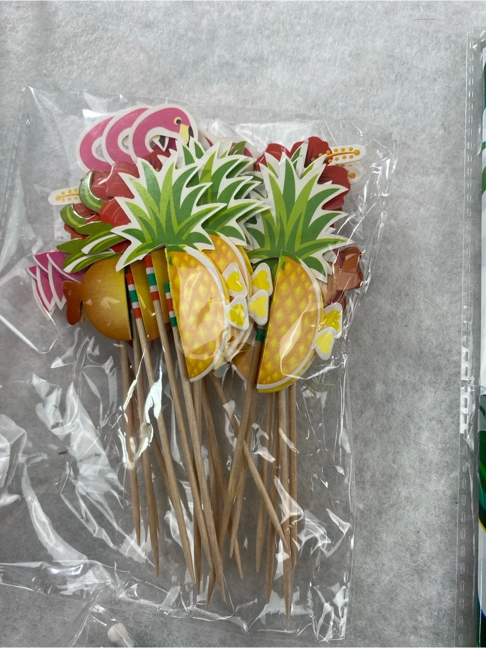 Tropical Aloha Birthday Party Decorations - Multicolor